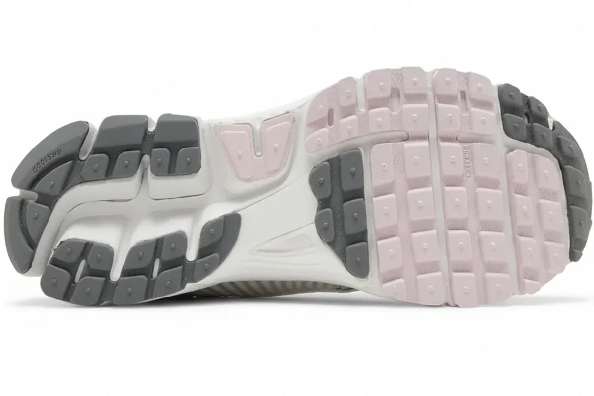 Wmns Air Zoom Vomero 5 '520 Pack - Pink Foam' sneaker product image 2 | Foot Spikes