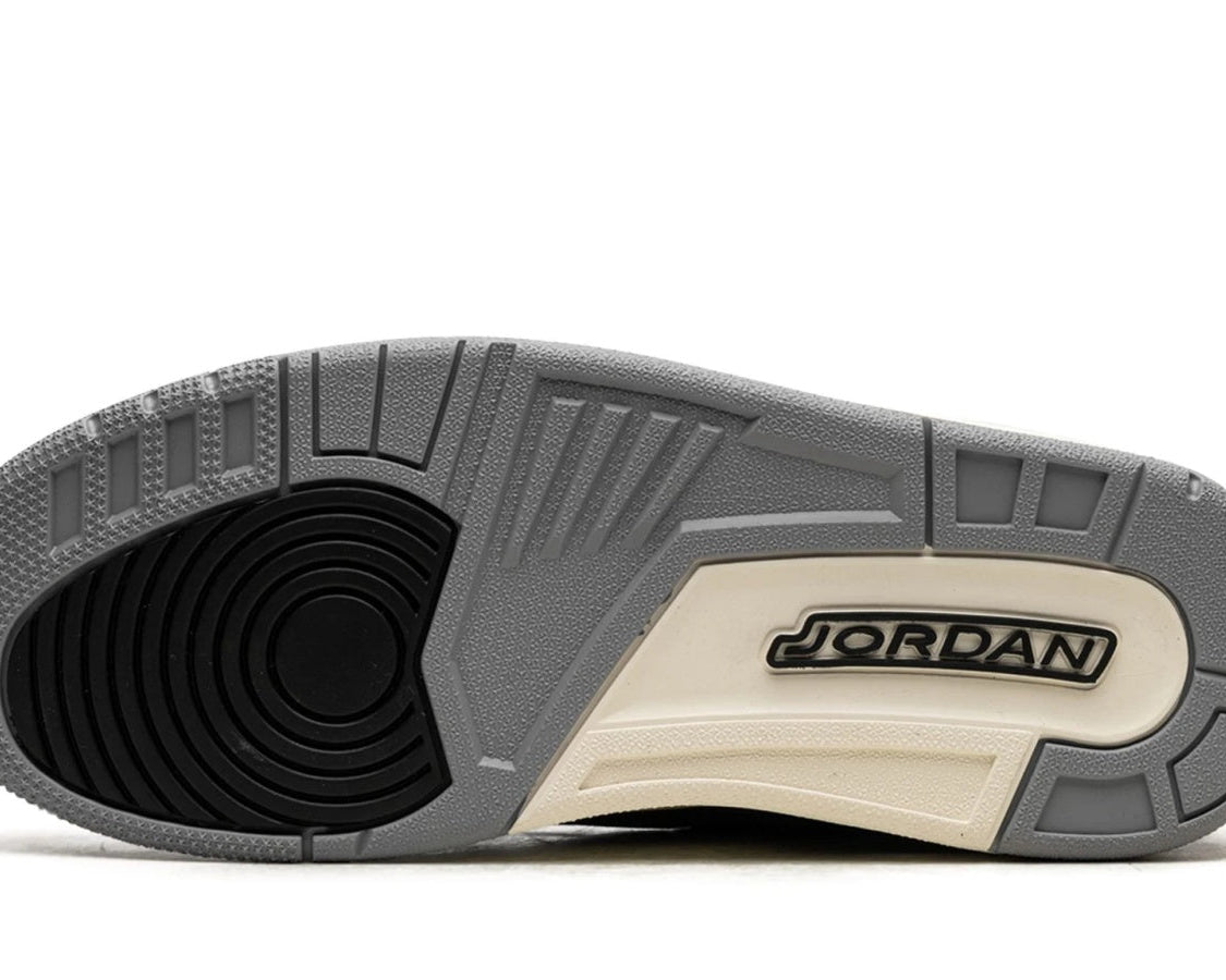 AIR JORDAN 3 WMNS "Off Noir" sneaker product image 5 | Foot Spikes
