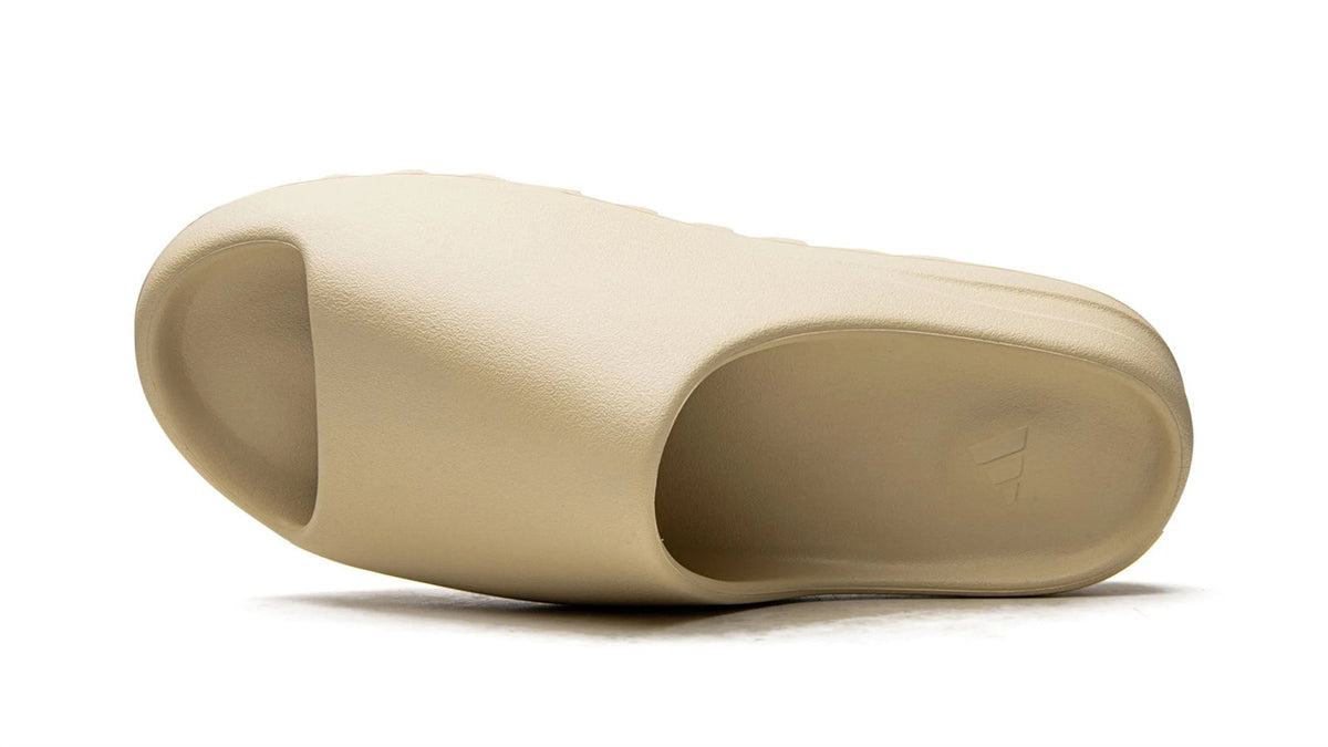 YEEZY SLIDE "Pure" sneaker product image 3 | Foot Spikes