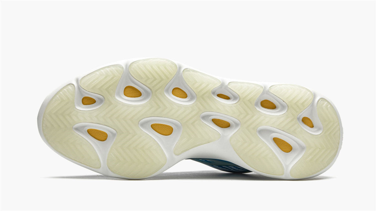 YEEZY 700 V3 "Arzareth" sneaker product image 5 | Foot Spikes