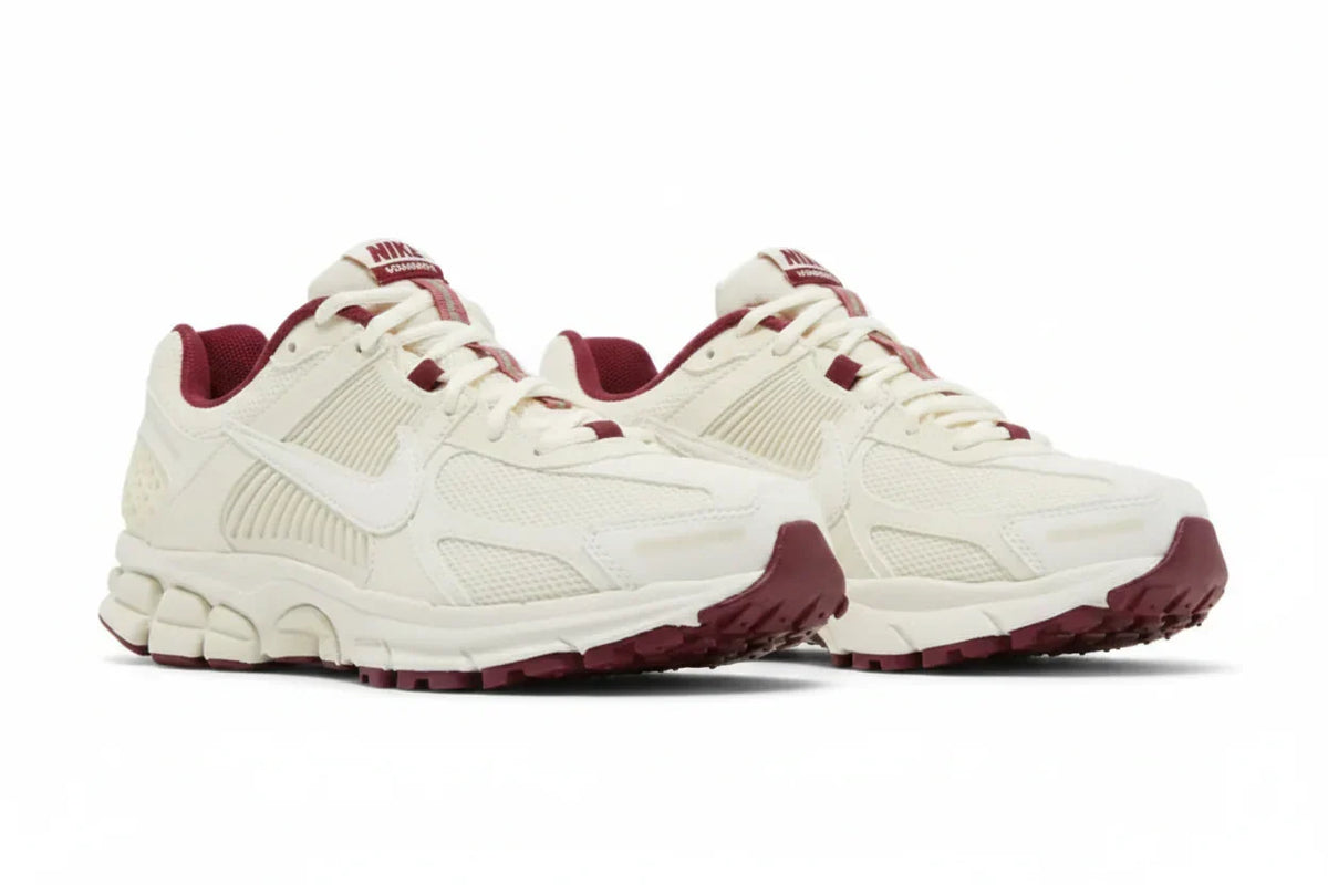 Wmns Air Zoom Vomero 5 'Valentine's Day' sneaker product image 4 | Foot Spikes