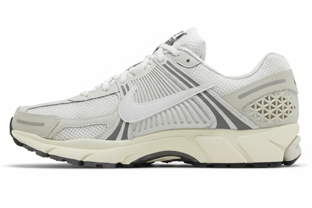 Air Zoom Vomero 5 'Platinum Tint' sneaker product image 1 | Foot Spikes