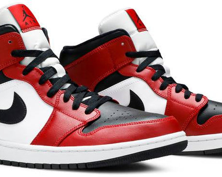Air Jordan 1 Mid 'Chicago Black Toe' sneaker product image 4 | Foot Spikes