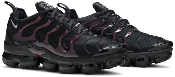 Air VaporMax Plus 'Black Noble Red' sneaker product image 4 | Foot Spikes