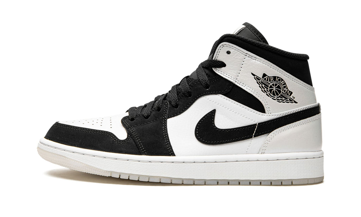 Air Jordan 1 Mid SE 'Diamond' sneaker product image 1 | Foot Spikes
