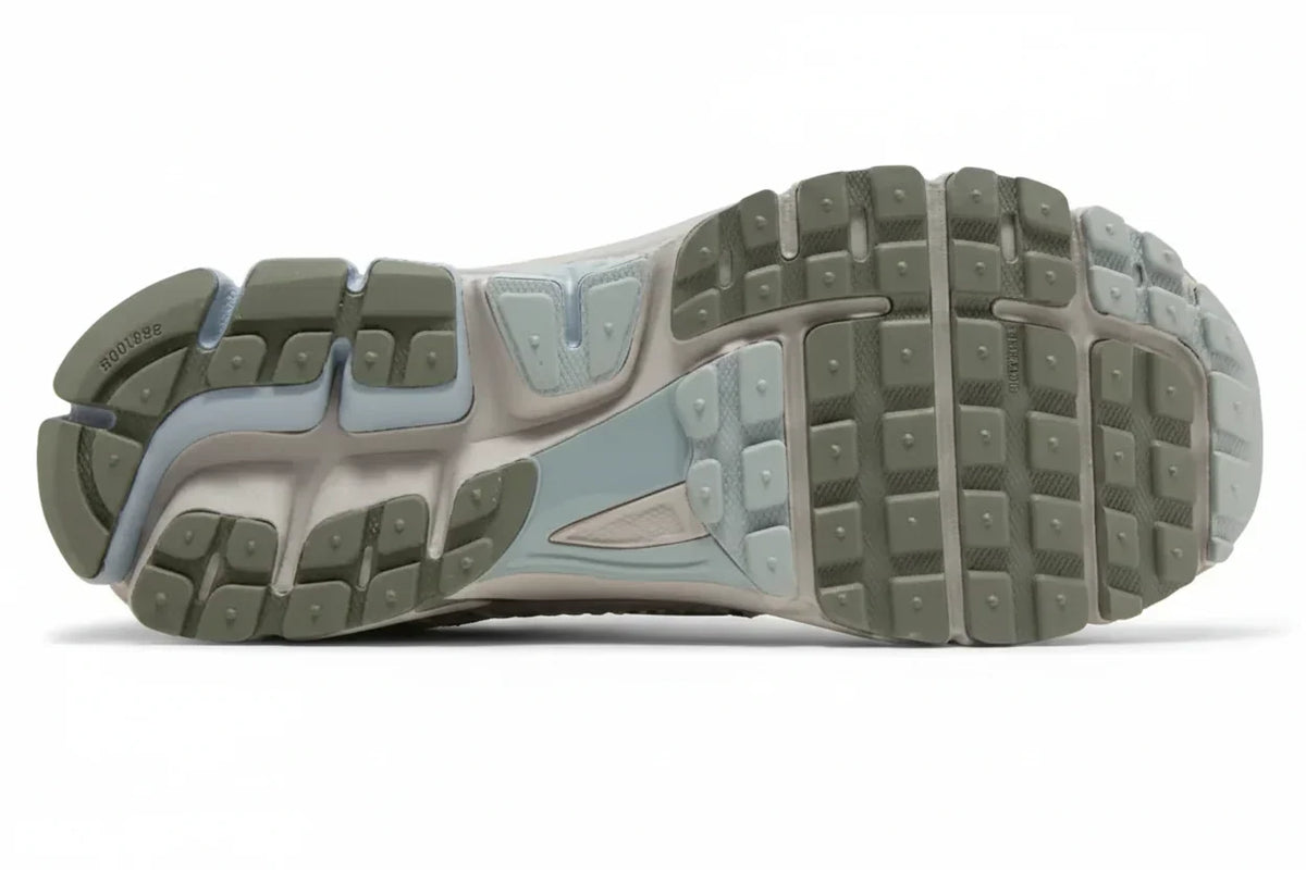 Air Zoom Vomero 5 'Light Orewood Brown' sneaker product image 2 | Foot Spikes