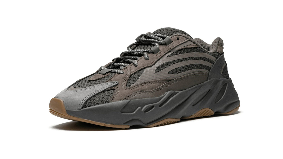 YEEZY BOOST 700 V2 "Geode" sneaker product image 3 | Foot Spikes