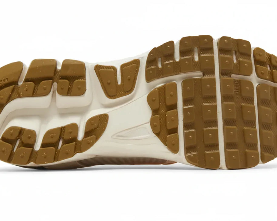 Women's Air Zoom Vomero 5 'Pale Ivory Oil Green' sneaker product image 2 | Foot Spikes