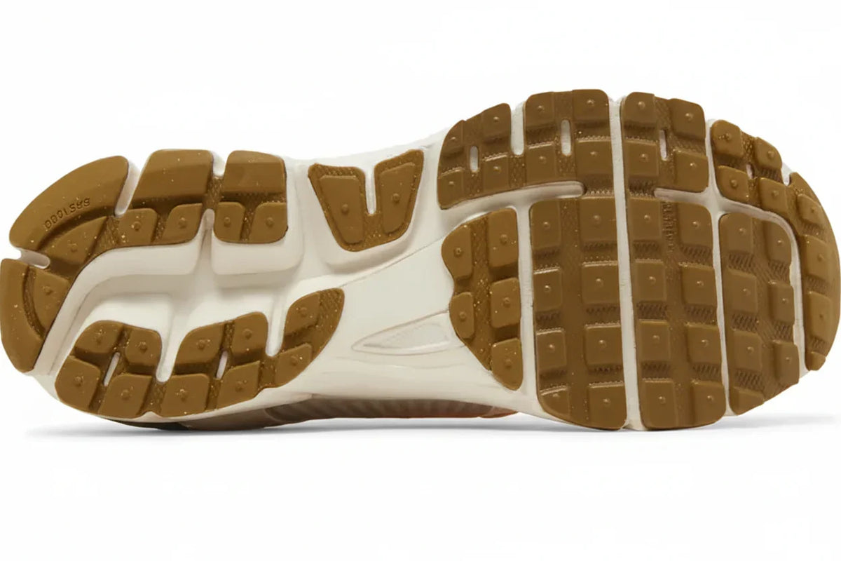 Women's Air Zoom Vomero 5 'Pale Ivory Oil Green' sneaker product image 2 | Foot Spikes