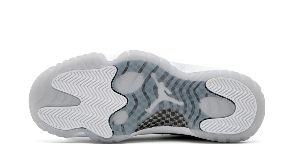 AIR JORDAN 11 RETRO WMNS "METALLIC SILVER" sneaker product image 5 | Foot Spikes