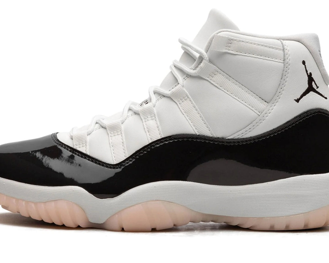 AIR JORDAN 11 WMNS "Neapolitan" sneaker product image 1 | Foot Spikes