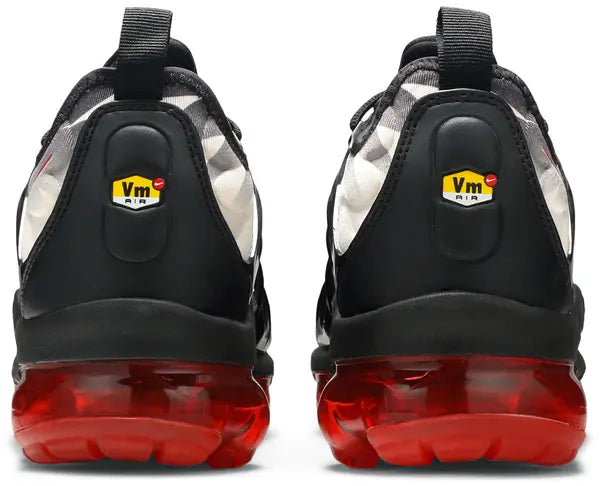 Air VaporMax Plus 'Black Red' sneaker product image 3 | Foot Spikes