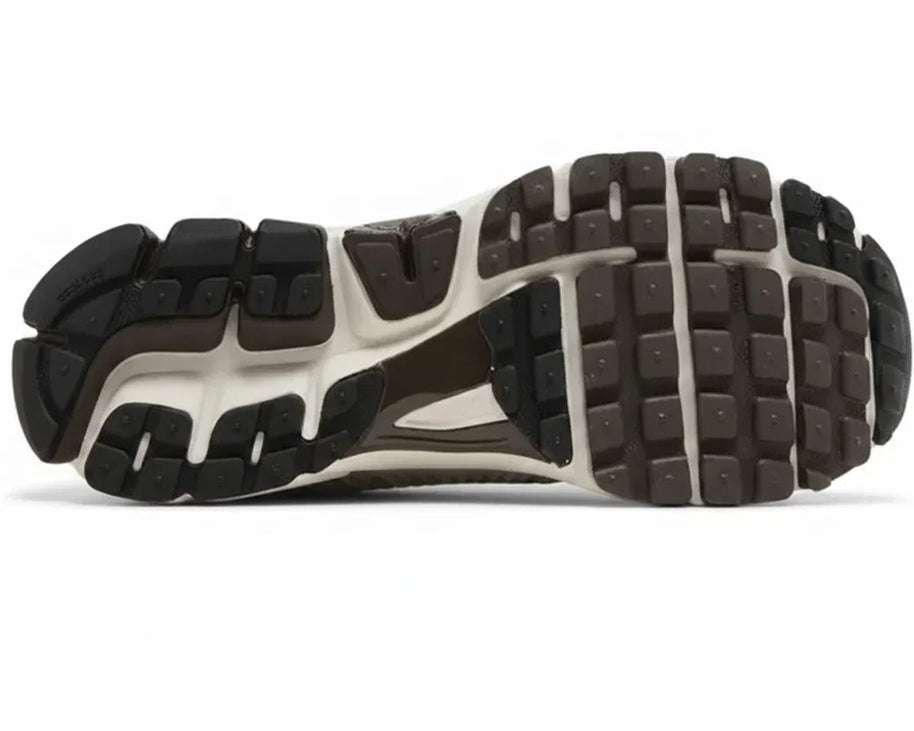 Women's Air Zoom Vomero 5 'Phantom' sneaker product image 2 | Foot Spikes