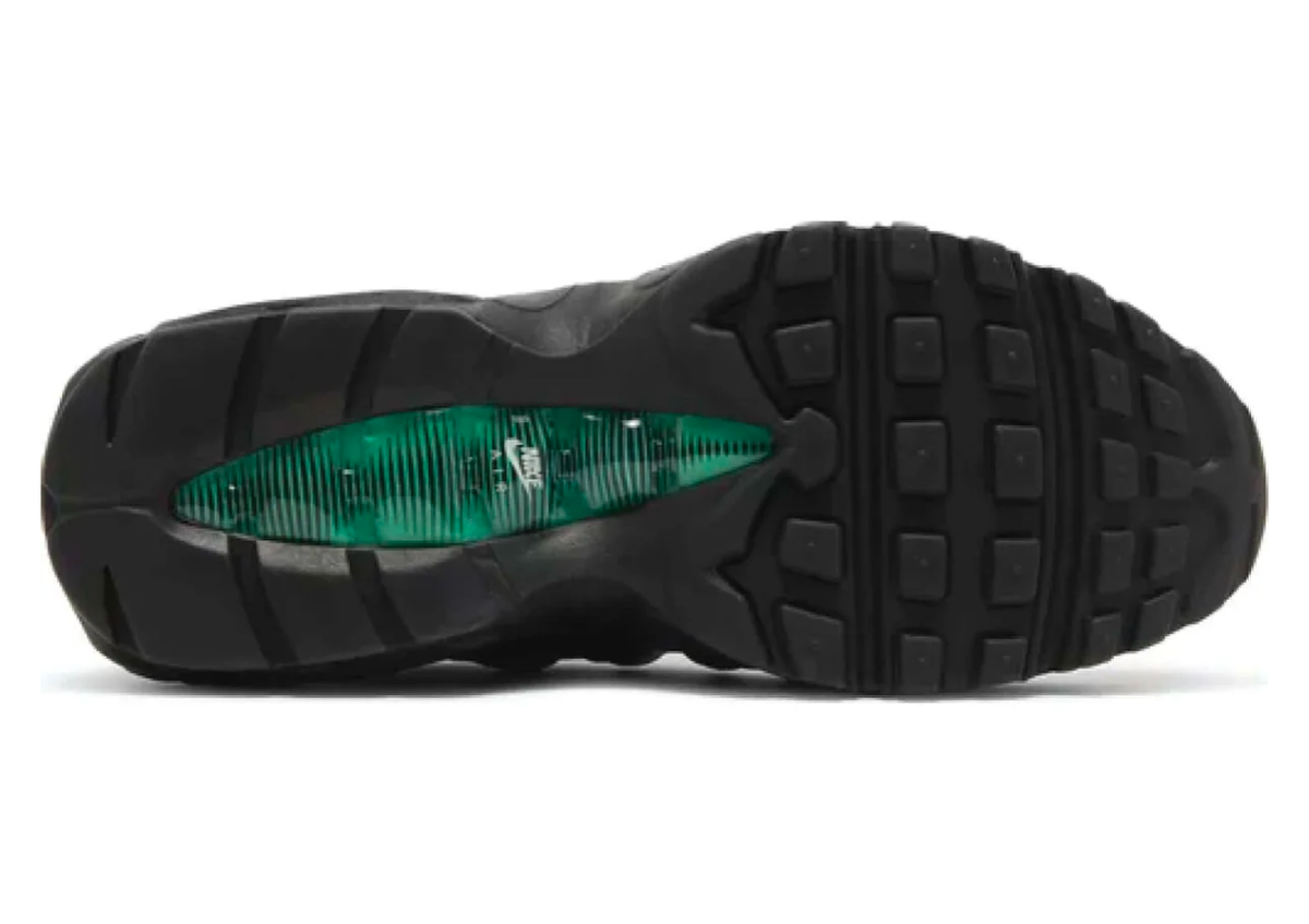 Nike Wmns Air Max 95 Next Nature Stadium Green sneaker product image 2 | Foot Spikes