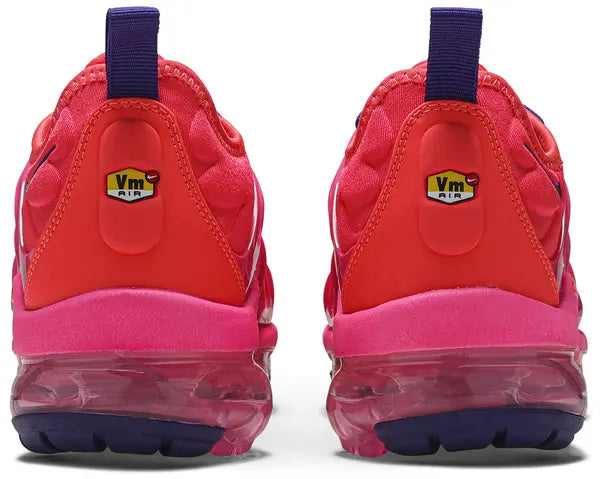 Wmns Air VaporMax Plus 'Bright Crimson' sneaker product image 3 | Foot Spikes