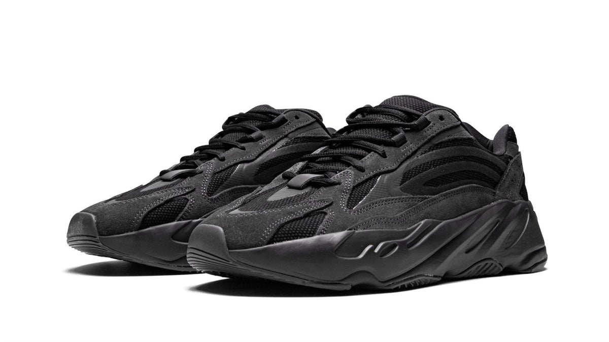 YEEZY BOOST 700 V2 "Vanta" sneaker product image 2 | Foot Spikes