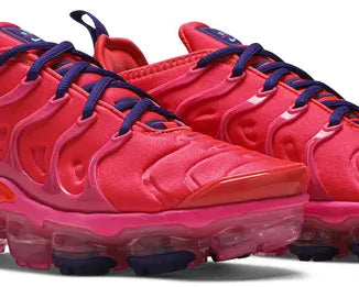 Wmns Air VaporMax Plus 'Bright Crimson' sneaker product image 4 | Foot Spikes