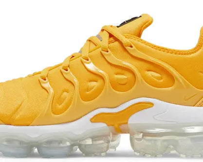 Wmns Air VaporMax Plus 'Go The Extra Smile' sneaker product image 1 | Foot Spikes