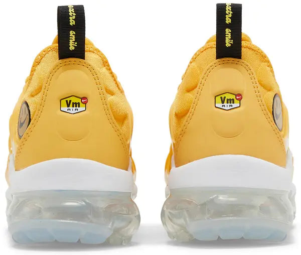 Wmns Air VaporMax Plus 'Go The Extra Smile' sneaker product image 3 | Foot Spikes