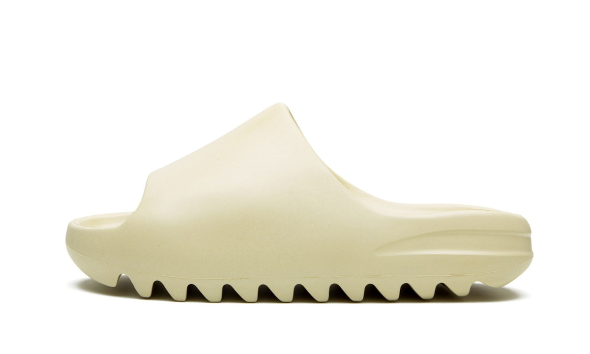 YEEZY SLIDE "Bone 2022" sneaker product image 1 | Foot Spikes