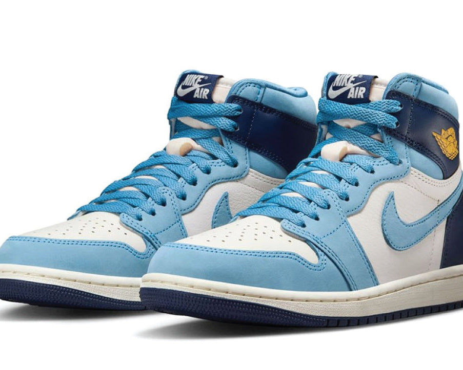 Air Jordan 1 High OG First in Flight WMNS sneaker product image 2 | Foot Spikes