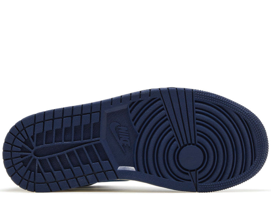 Air Jordan 1 High OG First in Flight WMNS sneaker product image 4 | Foot Spikes