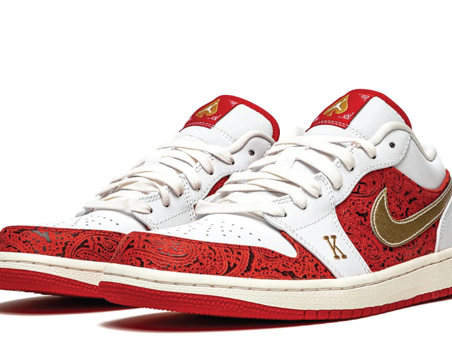 Air Jordan 1 Low SE Spades sneaker product image 2 | Foot Spikes