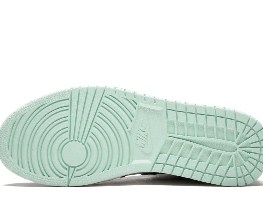 Air Jordan 1 Retro High Igloo Wmns sneaker product image 4 | Foot Spikes