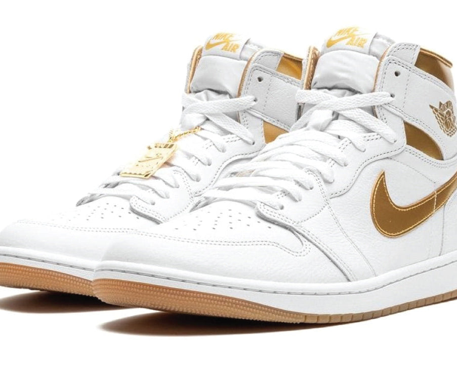 Air Jordan 1 Retro High OG Metallic Gold Wmns sneaker product image 2 | Foot Spikes