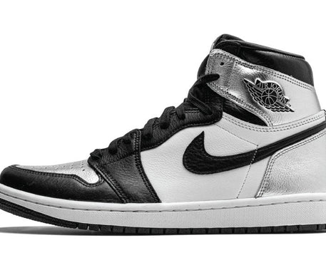 Air Jordan 1 Retro High Silver Toe Women's sneaker product image 1 | Foot Spikes