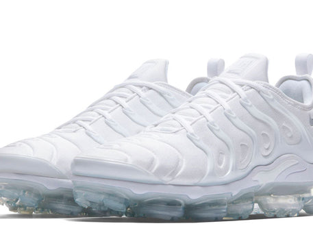 Air VaporMax Plus White sneaker product image 2 | Foot Spikes