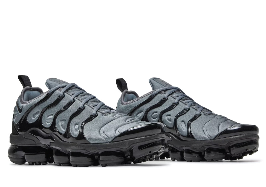 Air Vapormax Plus Cool Grey Black sneaker product image 3 | Foot Spikes