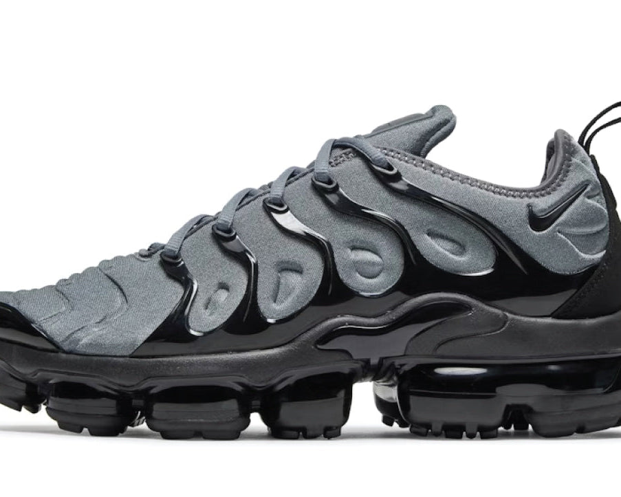 Air Vapormax Plus Cool Grey Black sneaker product image 1 | Foot Spikes