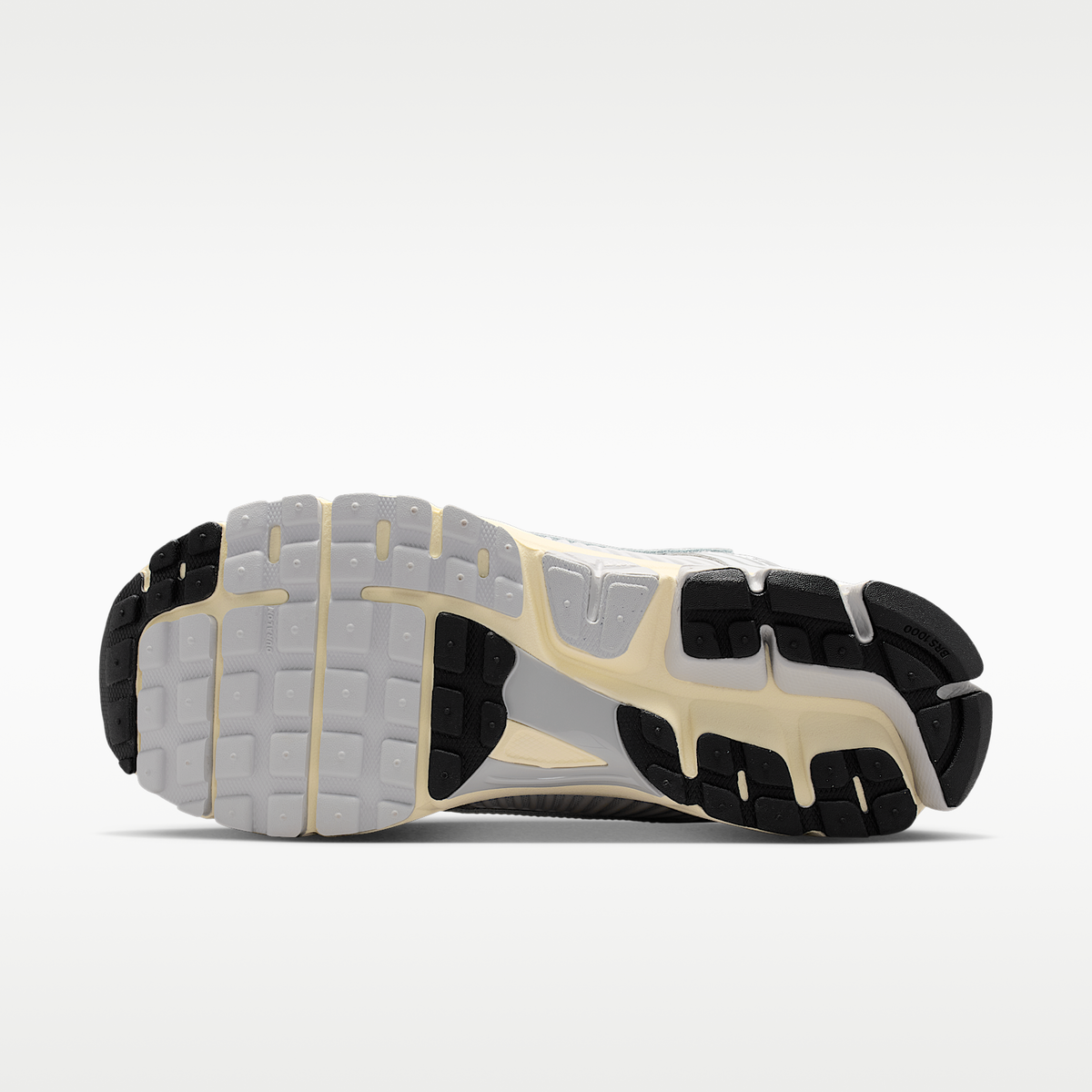 Zoom Vomero 5 Grey Fog Chrome sneaker product image 2 | Foot Spikes