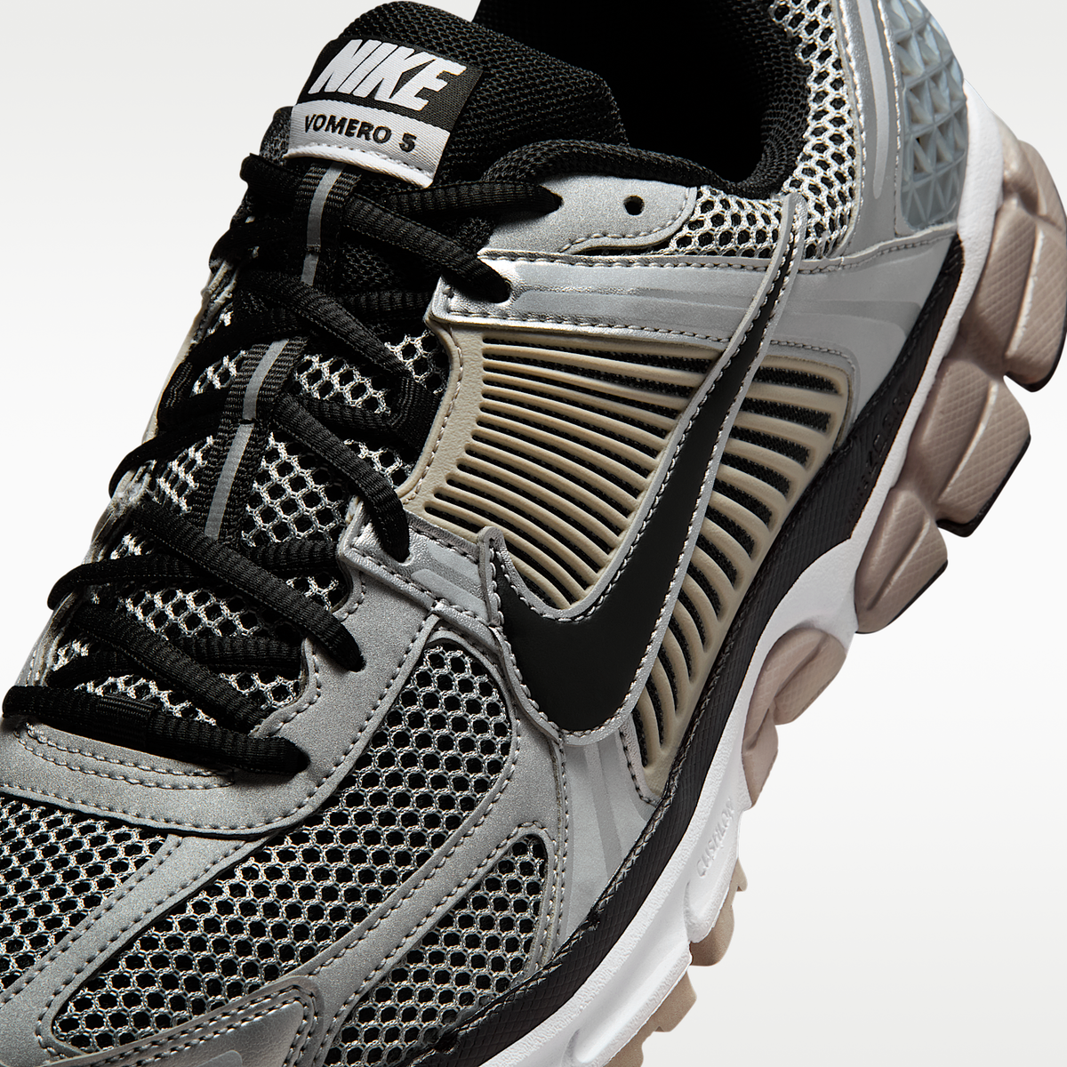 Zoom Vomero 5 Metallic Silver College Grey sneaker product image 7 | Foot Spikes