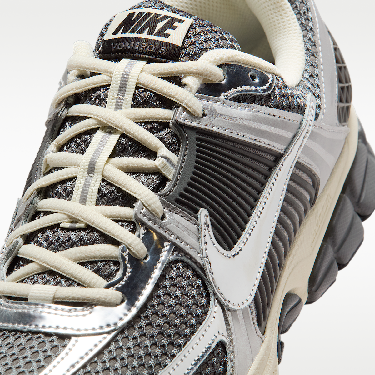 Zoom Vomero 5 Iron Grey/Chrome/Metallic Silver sneaker product image 7 | Foot Spikes