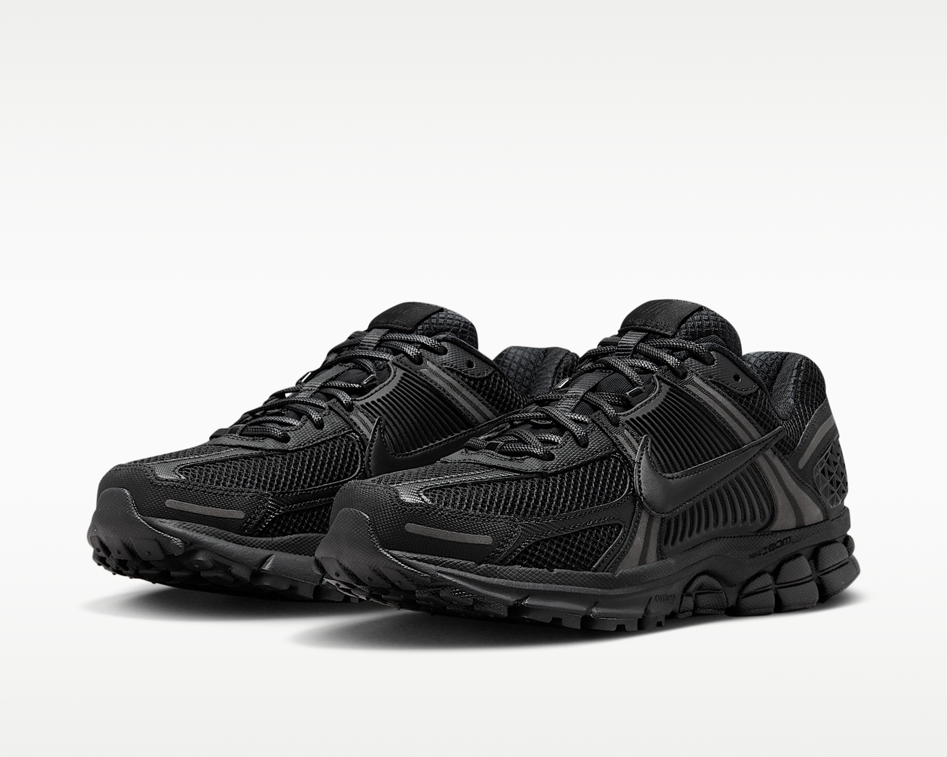 Zoom Vomero 5 Triple Black/Iron Grey/Chrome sneaker product image 5 | Foot Spikes