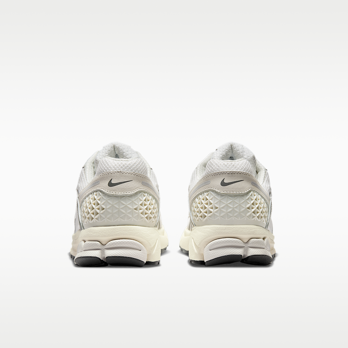 Zoom Vomero 5 SE Platinum Tint sneaker product image 6 | Foot Spikes