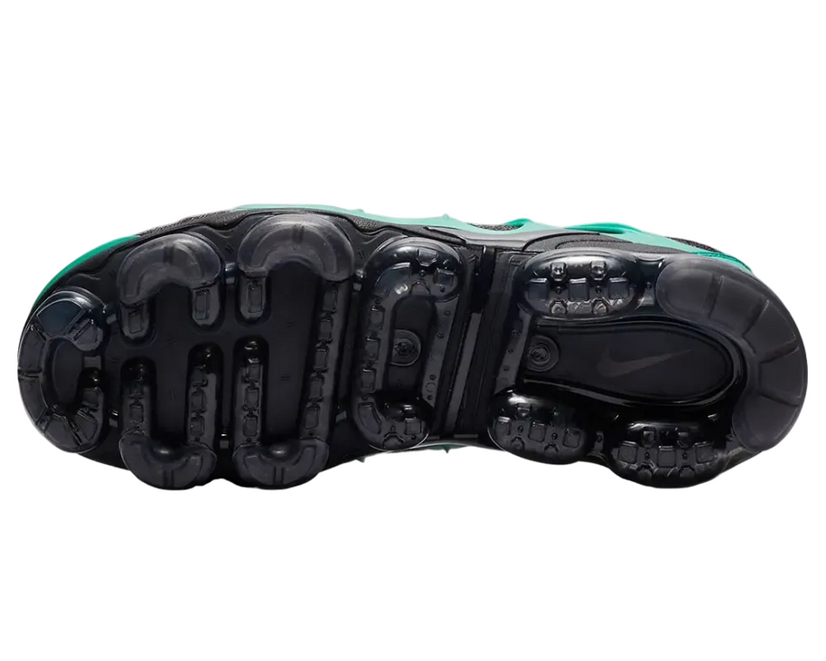 Air VaporMax Plus 'Eagles' sneaker product image 2 | Foot Spikes