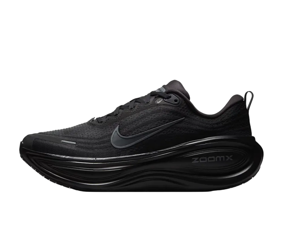 Vomero Plus Black sneaker product image 1 | Foot Spikes
