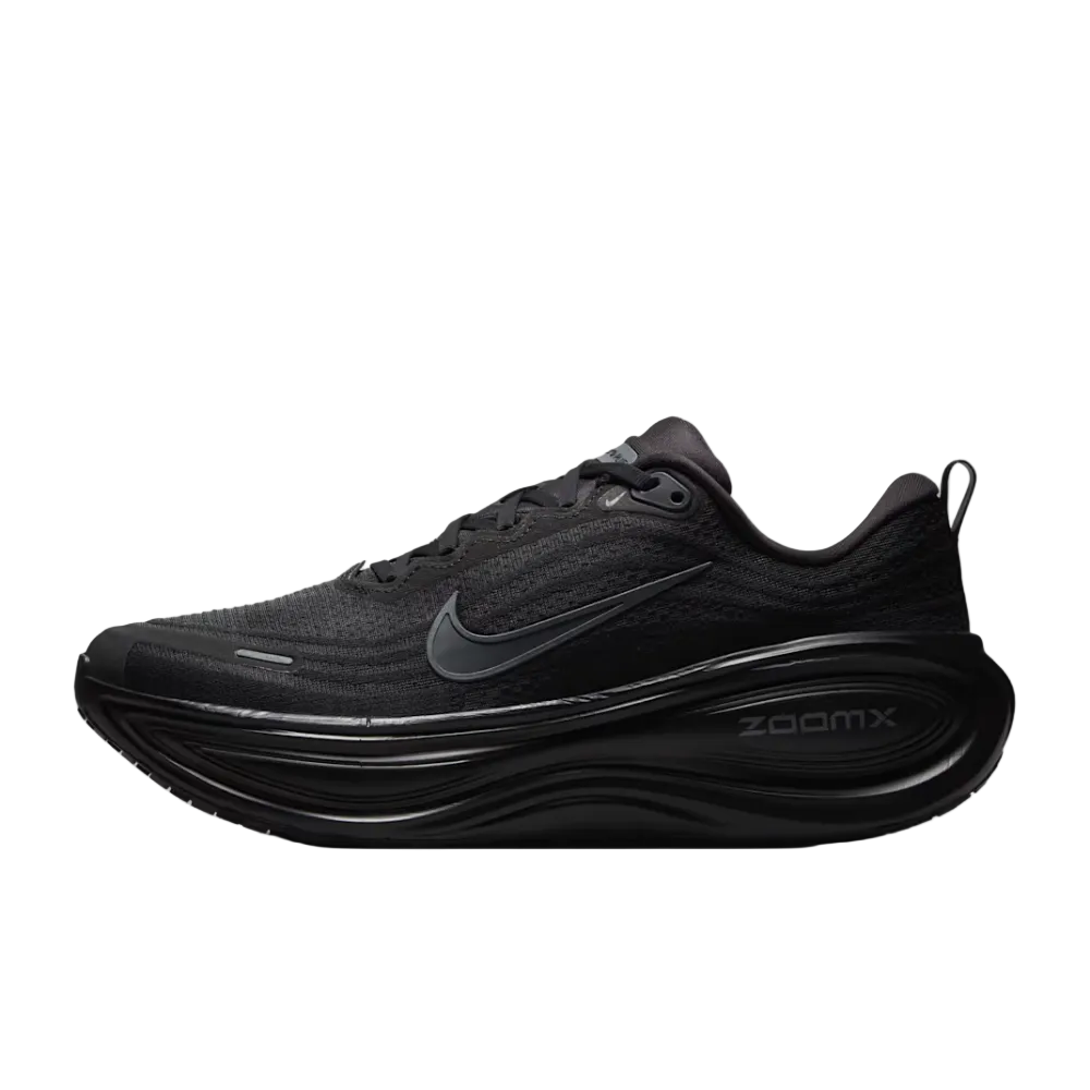 Vomero Plus Black sneaker product image 1 | Foot Spikes