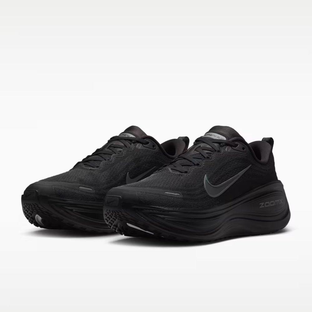 Vomero Plus Black sneaker product image 4 | Foot Spikes