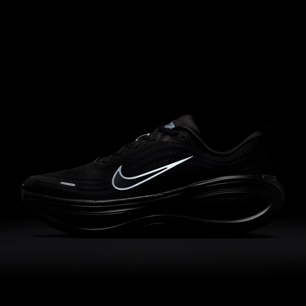 Vomero Plus Black sneaker product image 9 | Foot Spikes