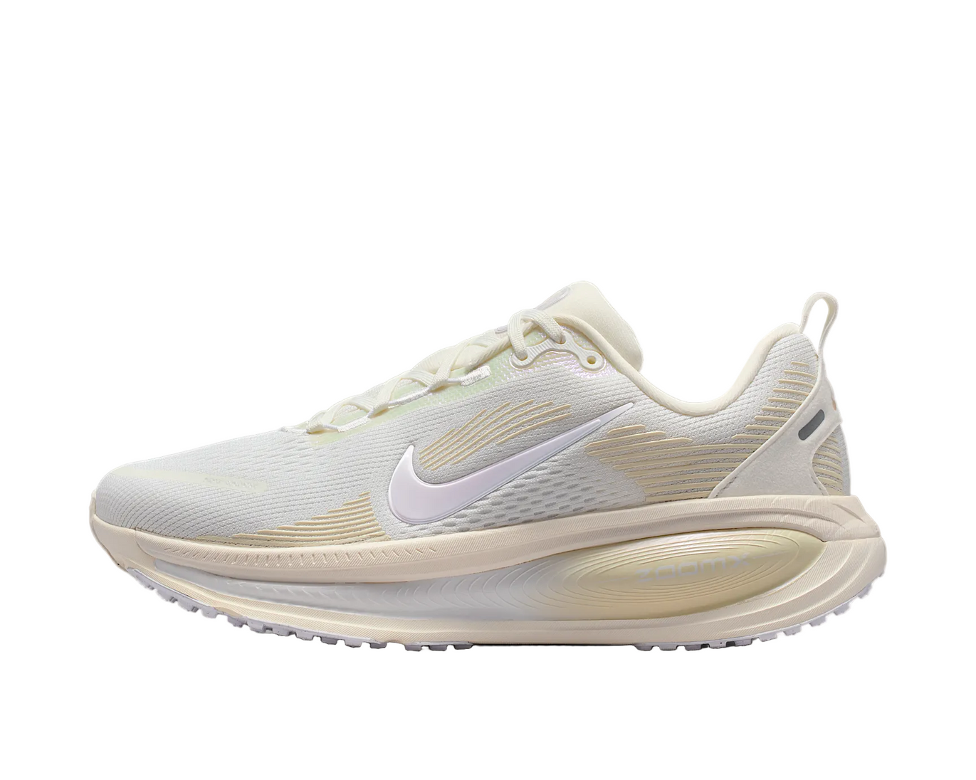 Vomero 18 Sail Coconut Milk Summit White sneaker product image 1 | Foot Spikes