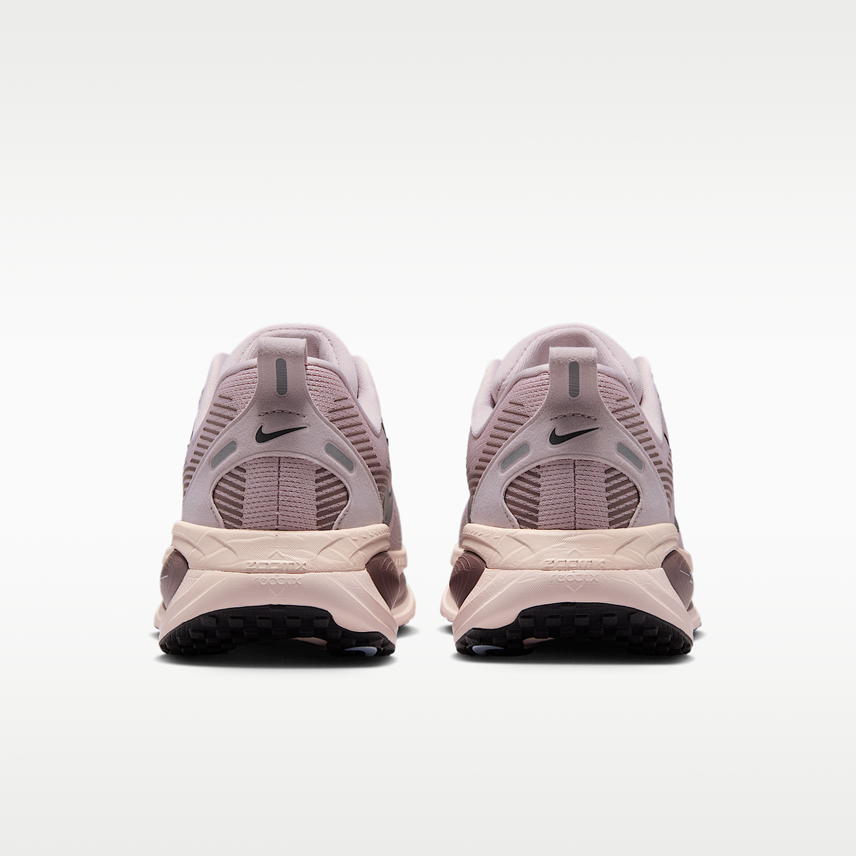 Wmns Vomero 18 'Particle Rose' sneaker product image 6 | Foot Spikes