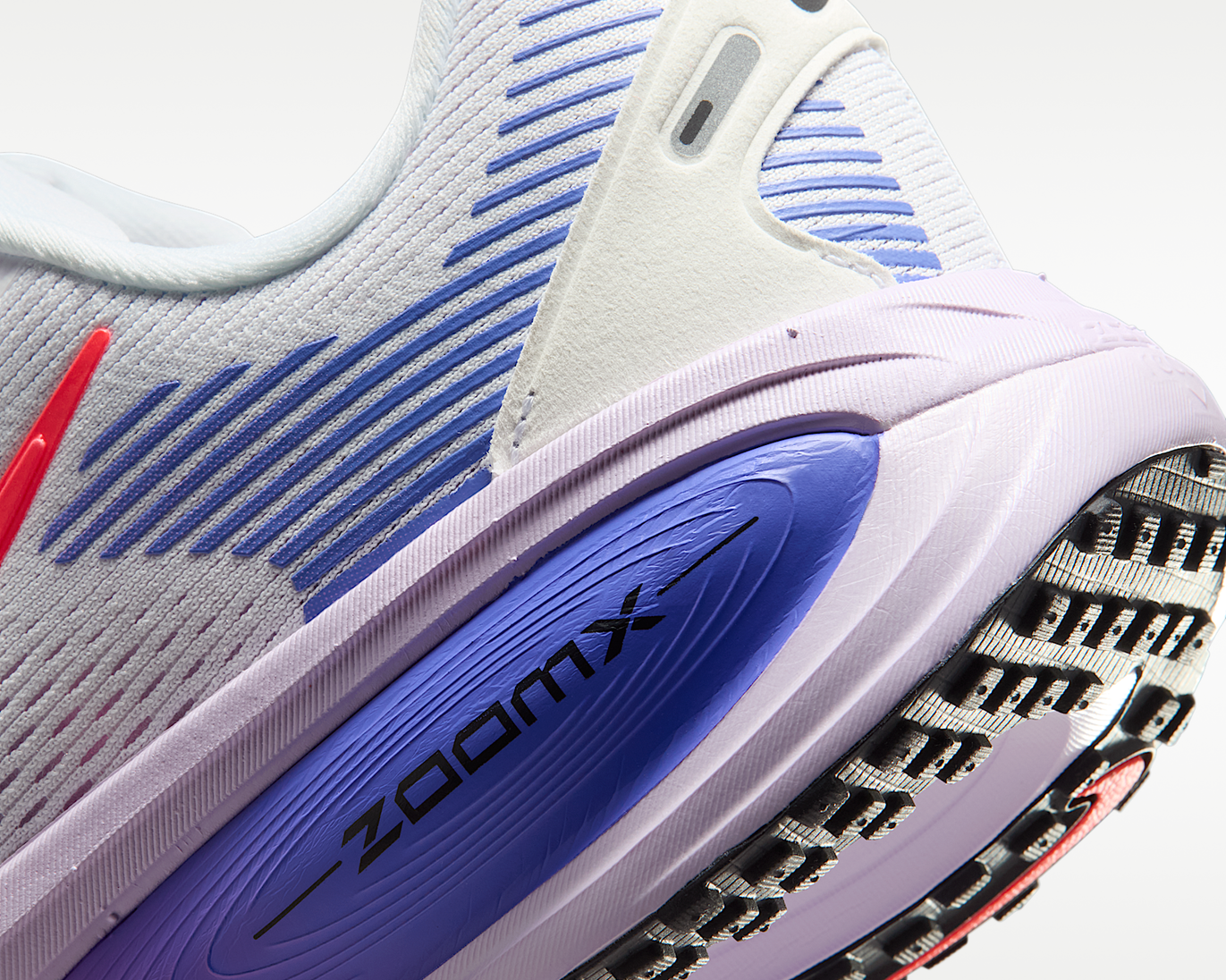 Wmns Vomero 18 White Violet Mist sneaker product image 8 | Foot Spikes