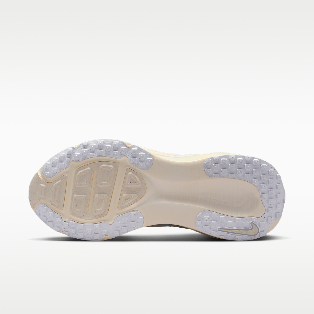 Vomero 18 Sail Coconut Milk Summit White sneaker product image 2 | Foot Spikes
