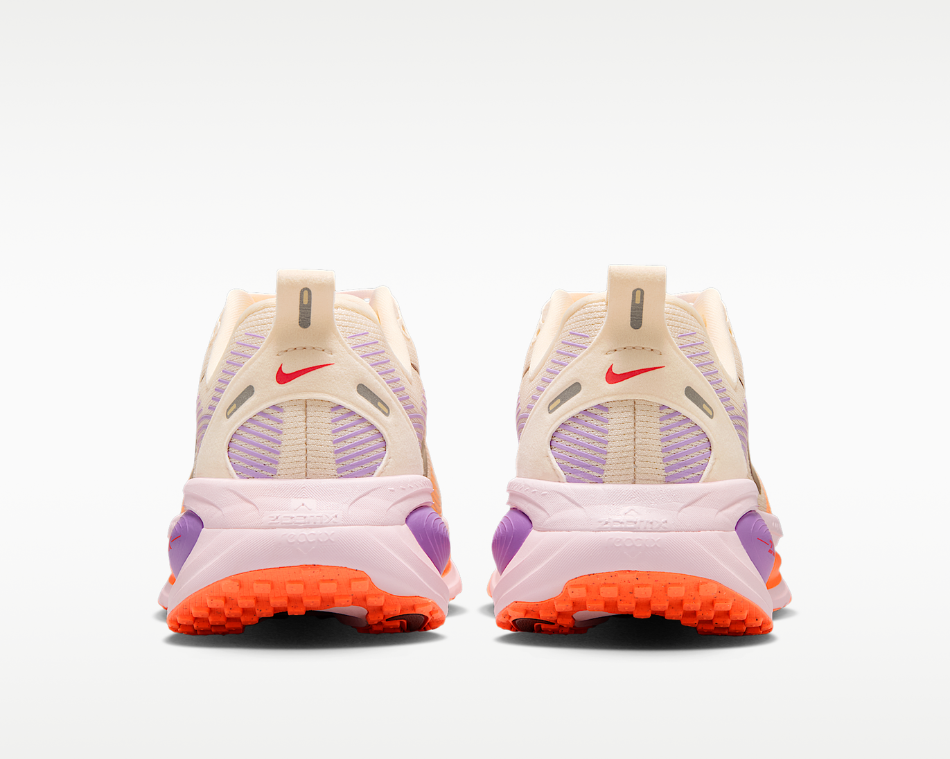 Vomero 18 Chalk/Pink sneaker product image 6 | Foot Spikes