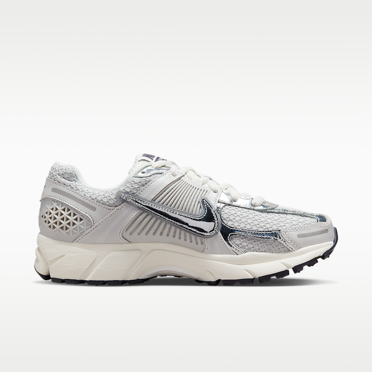 Zoom Vomero 5 Photon Dust sneaker product image 4 | Foot Spikes