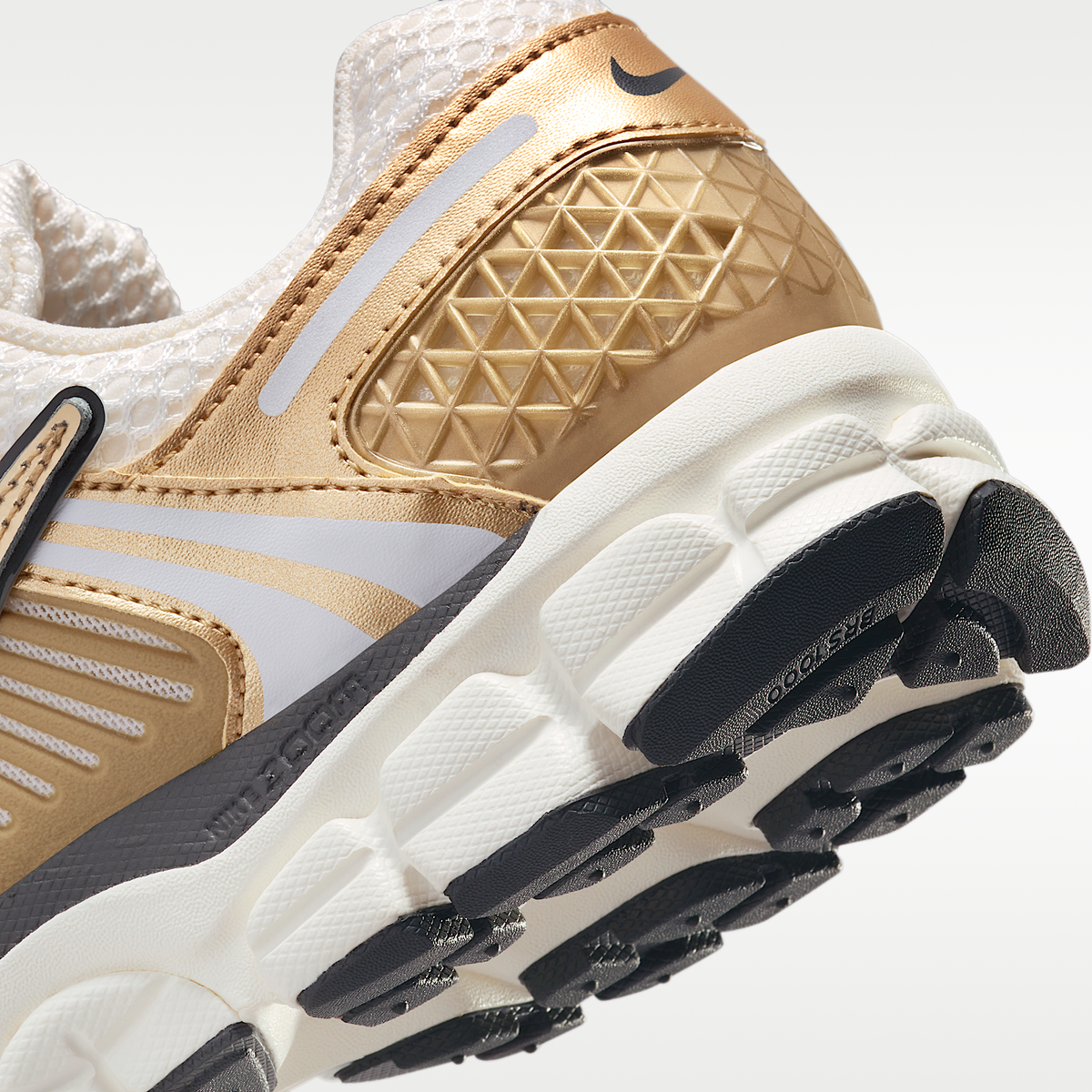 Wmns Zoom Vomero 5 Metallic Gold sneaker product image 8 | Foot Spikes